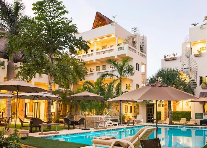 Álamos Inn Hotel con Jacuzzi y Piscina